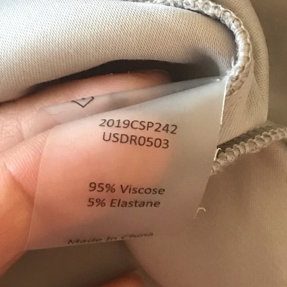 Universal Standard Women’s Vesper Workwear Dress in Ash Light Gray - Picture 8 of 12